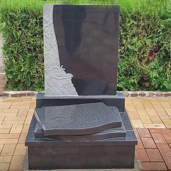 立碑